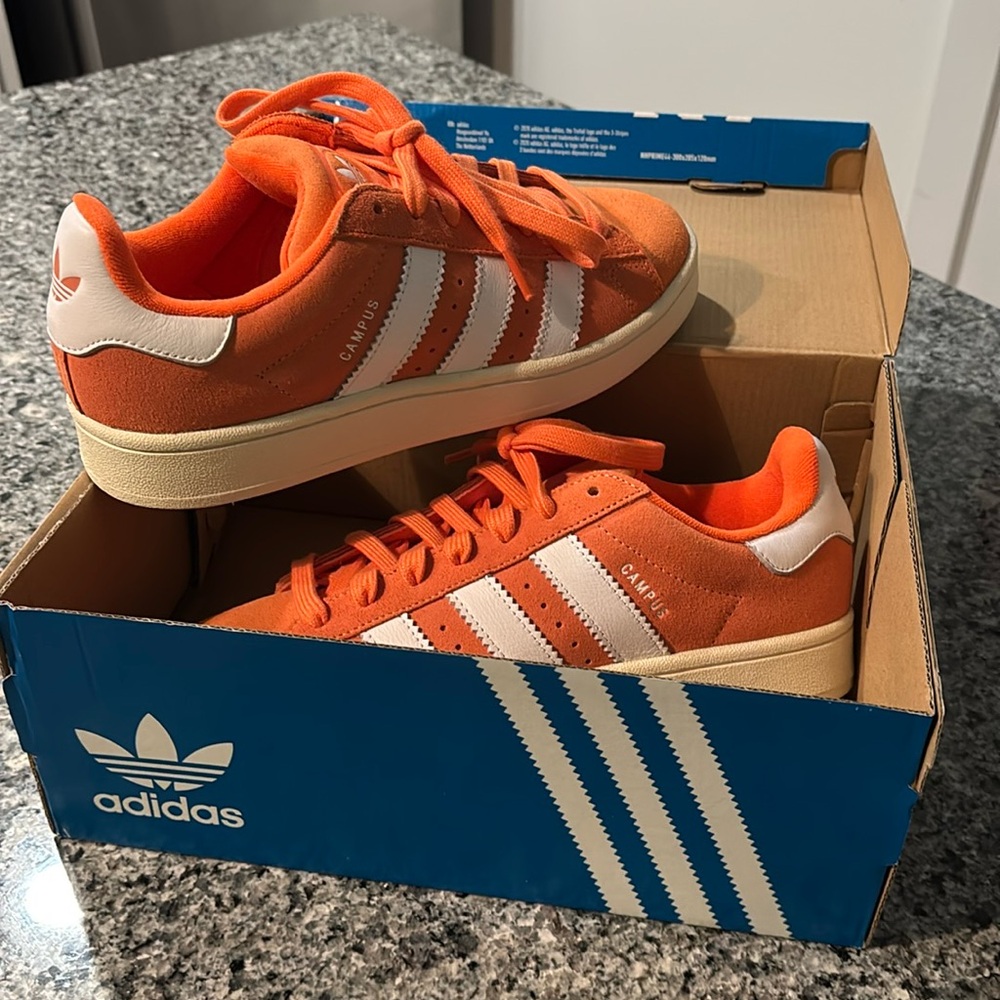 Adidas Campus 00s